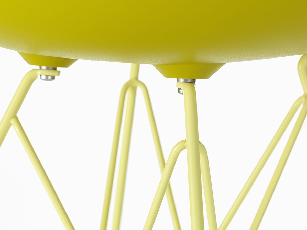 Eames Plastic Side Chair DSR (Special Colours)